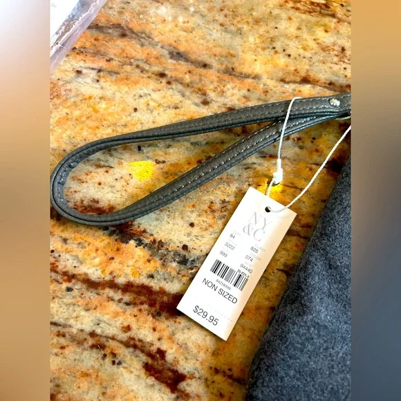 Ny&Co New Wristlet Pearl Accents Gray Wool Material Zipper Pouch - Picture 7 of 7